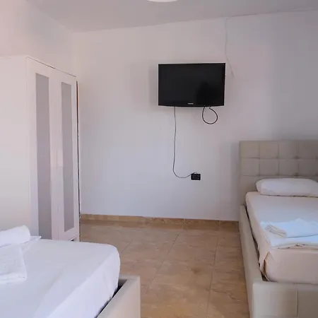 Mehilli Hotel *