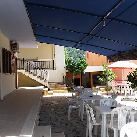 Mehilli Hotel *
